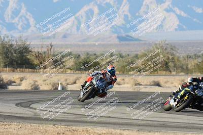 media/Dec-07-2025-CVMA (Sun) [[3e7d2de5dc]]/Race 18-Formula Twins-Formula 40 UL/